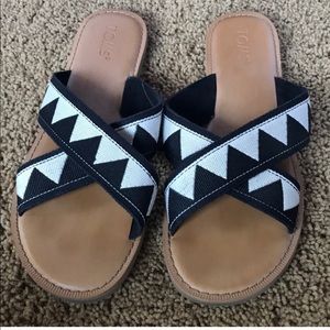 Toms slip on sandals